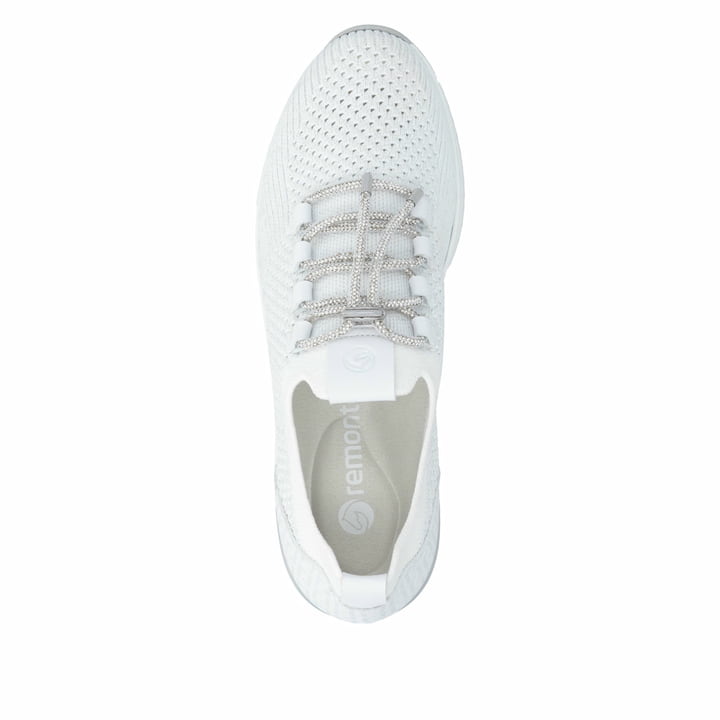 Weiße remonte Damen Slipper D0T18-80 mit einem Gummizug sowie der Extraweite H. Schuh von oben.