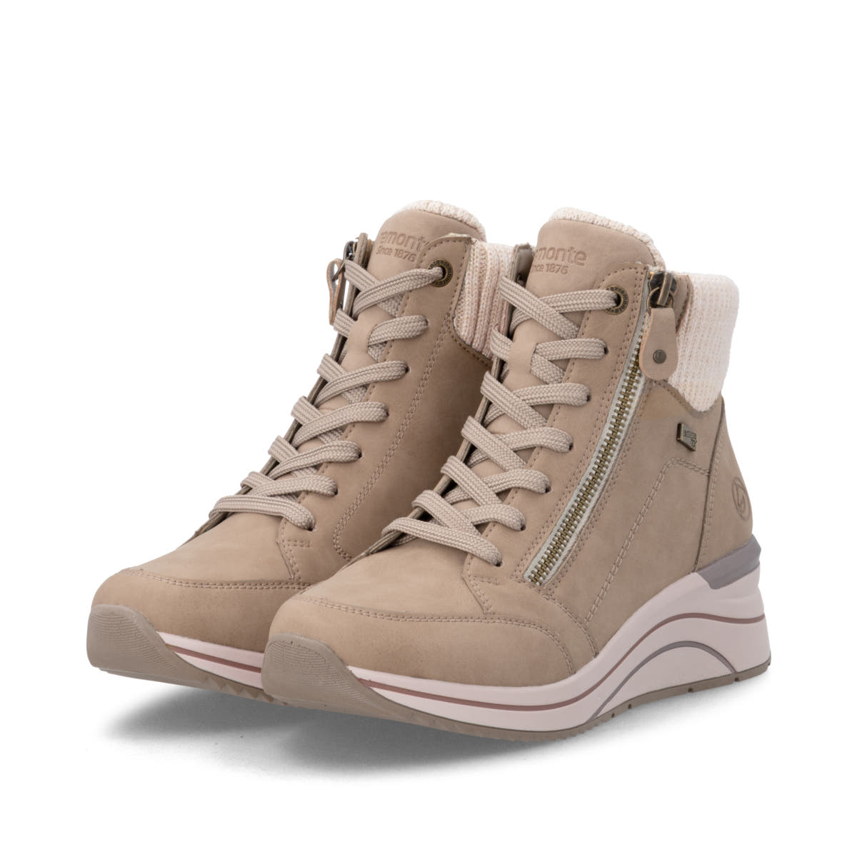 Camelfarbene remonte Damen Schnürstiefel D0T77-21. Schuhpaar seitlich schräg.