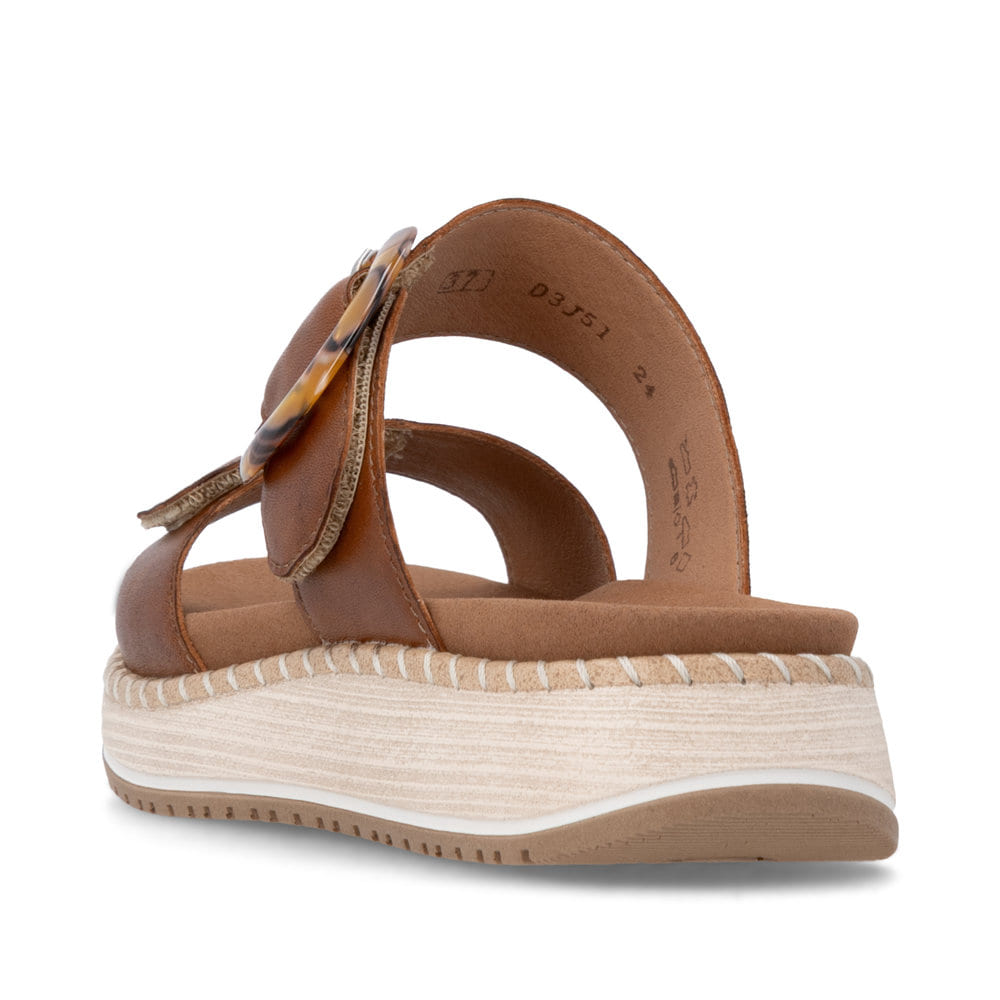 Braune remonte Damen Pantoletten D3J51-24 mit trendiger Schnalle. Schuh von hinten.