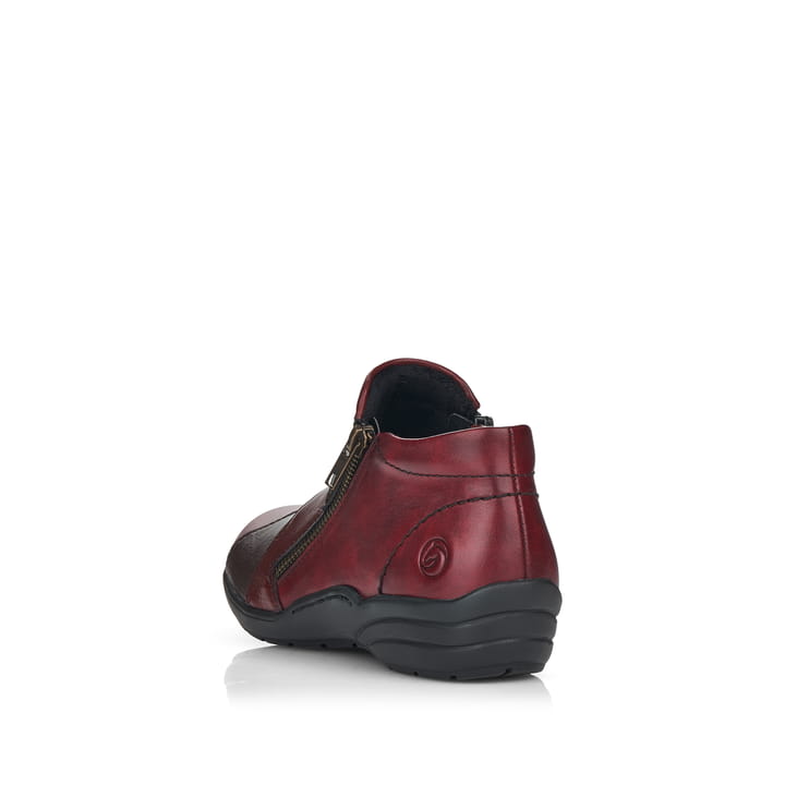 Bottines remonte rouges pour femmes R7674-36 avec fermeture éclair. Chaussure vue de l'arrière.