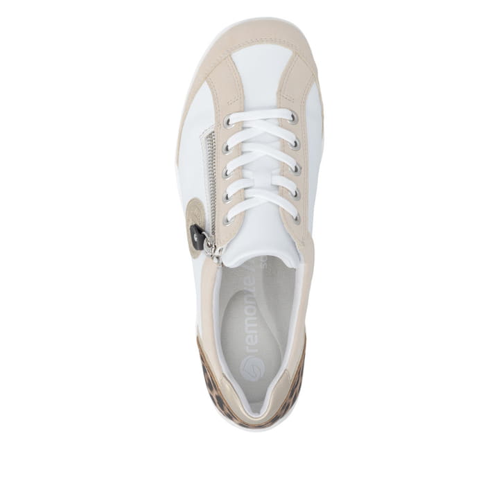 Chaussures à lacets remonte blanches vegan pour femme R3408-83. Chaussure vue de dessus.