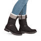 Dunkelbraune remonte Hochschaftstiefel D8474-25. Schuh am Fuß.