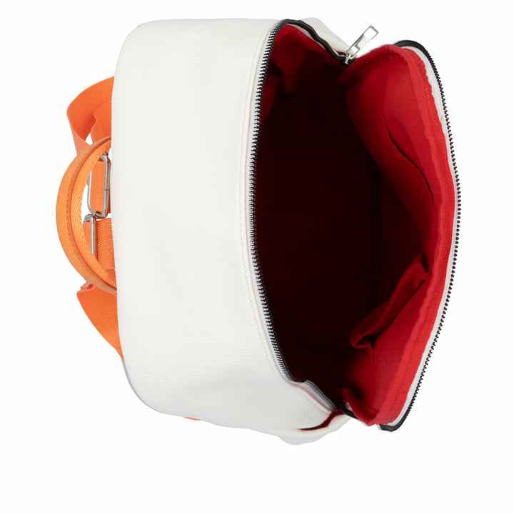 remonte Damen Rucksack Q0527-00 in Mattschwarz aus Textil mit Reißverschluss. Rucksack getragen.