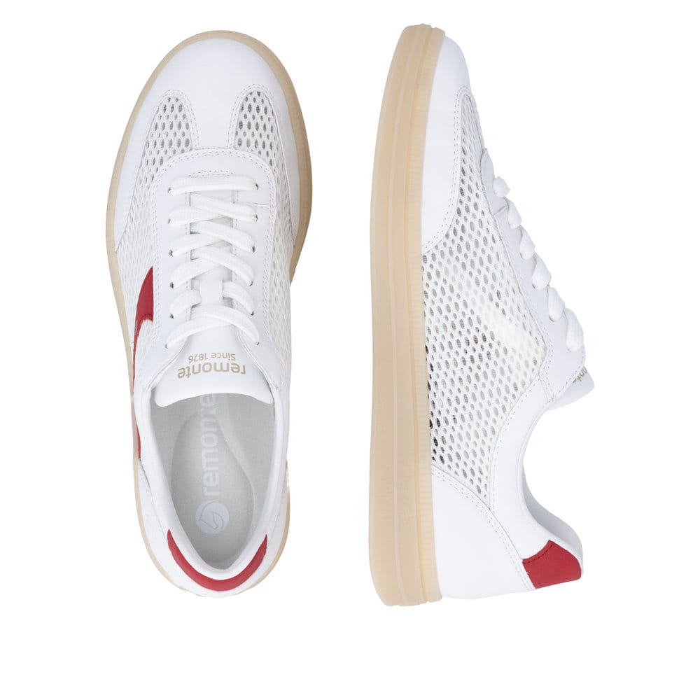 Weiße remonte Damen Sneaker D2C08-80 mit einer Schnürung sowie Komfortweite G. Schuh von oben, liegend.