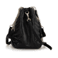 Shoppe jetzt die remonte Handtasche Q0711-00 in Schwarz mit Reißverschluss, Handyfach, Kettendetails und Logo-Anhänger in Gold. Rechtsseitig.