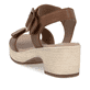 Braune remonte Riemchensandaletten D0N52-25 mit einem Klettverschluss. Schuh von hinten.
