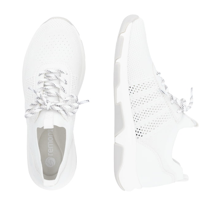 Weiße remonte Damen Slipper D1S05-80 mit einem Gummizug sowie der Komfortweite G. Schuh von oben, liegend.