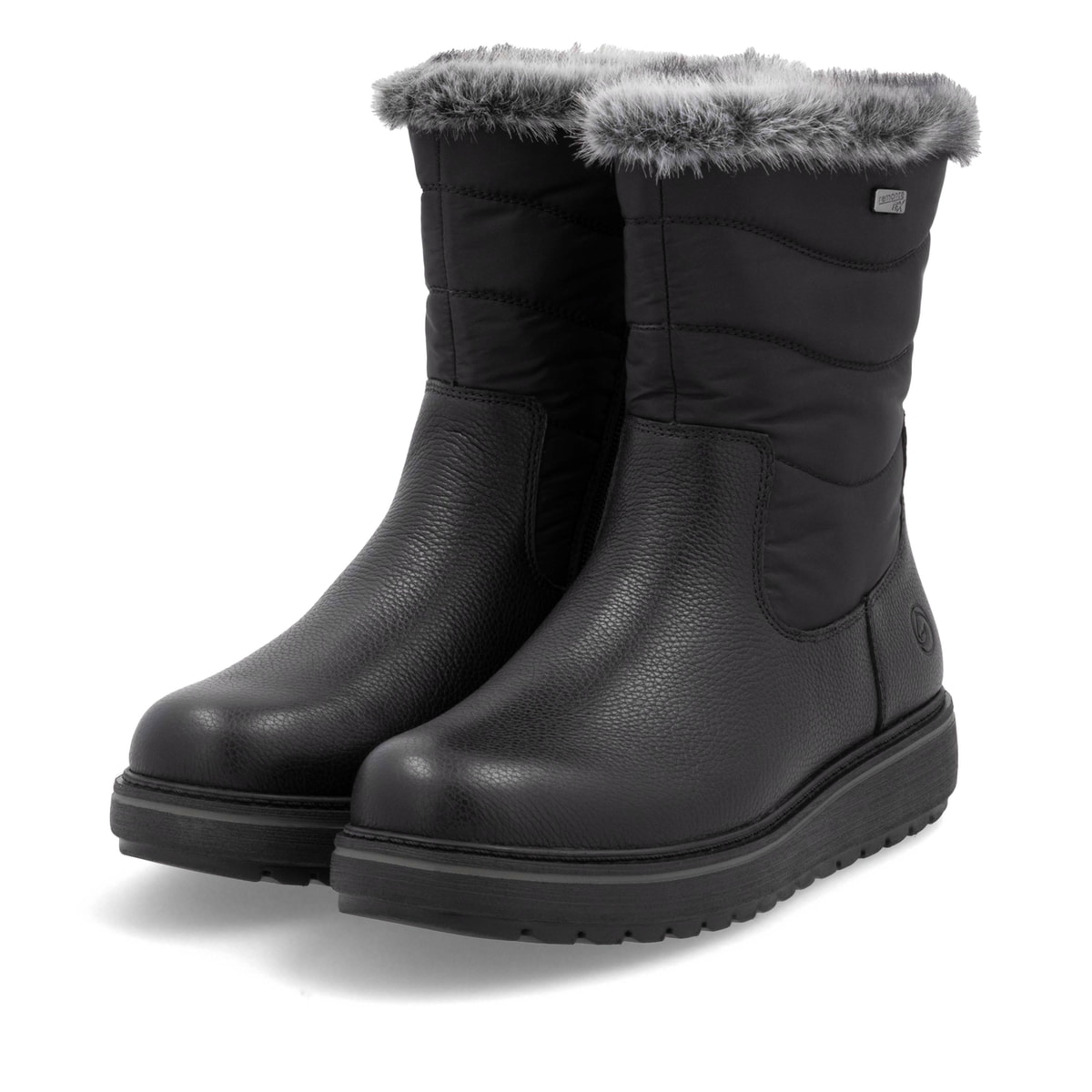 Mitternachtsschwarze remonte Damen Kurzstiefel D0U79-03 mit Flip-Grip Sohle. Schuhpaar seitlich schräg.