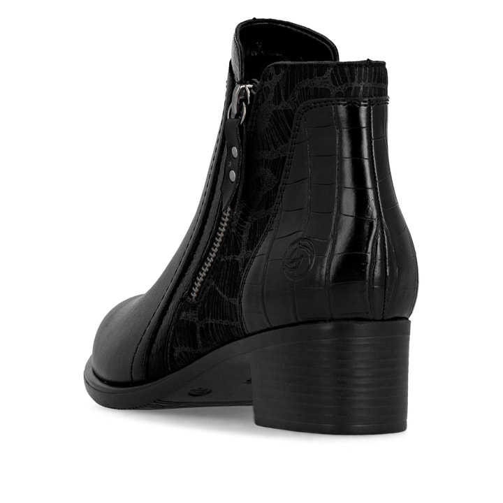 Schwarze remonte Damen Stiefeletten R5172-00 mit einem Reißverschluss. Schuh von hinten.