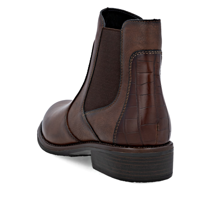 Braune remonte Chelsea Boots D0F70-23 mit einem Reißverschluss. Schuh von hinten.