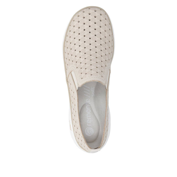 Beige remonte Damen Slipper D3G04-60 mit eleganten Zierlochungen sowie Gummizug. Schuh von oben.
