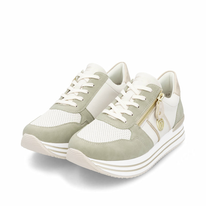 Weiße remonte Damen Sneaker Low D1327-80 mit Reißverschluss sowie Komfortweite G. Schuhpaar seitlich schräg.