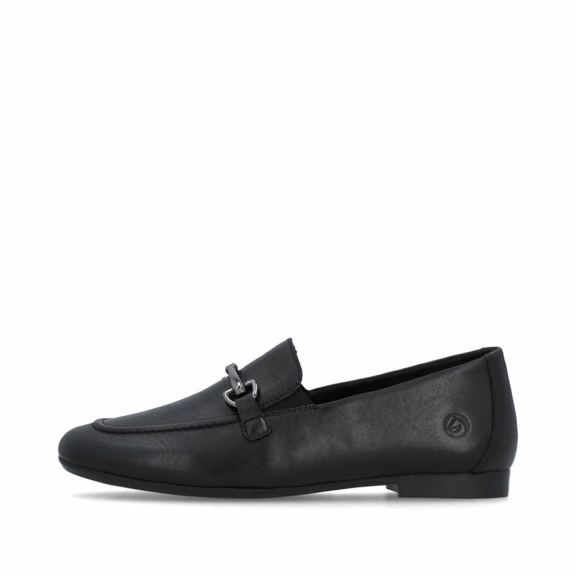 Schwarze remonte Damen Loafer D0K13-00 mit einem Gummizug. Schuh Außenseite.