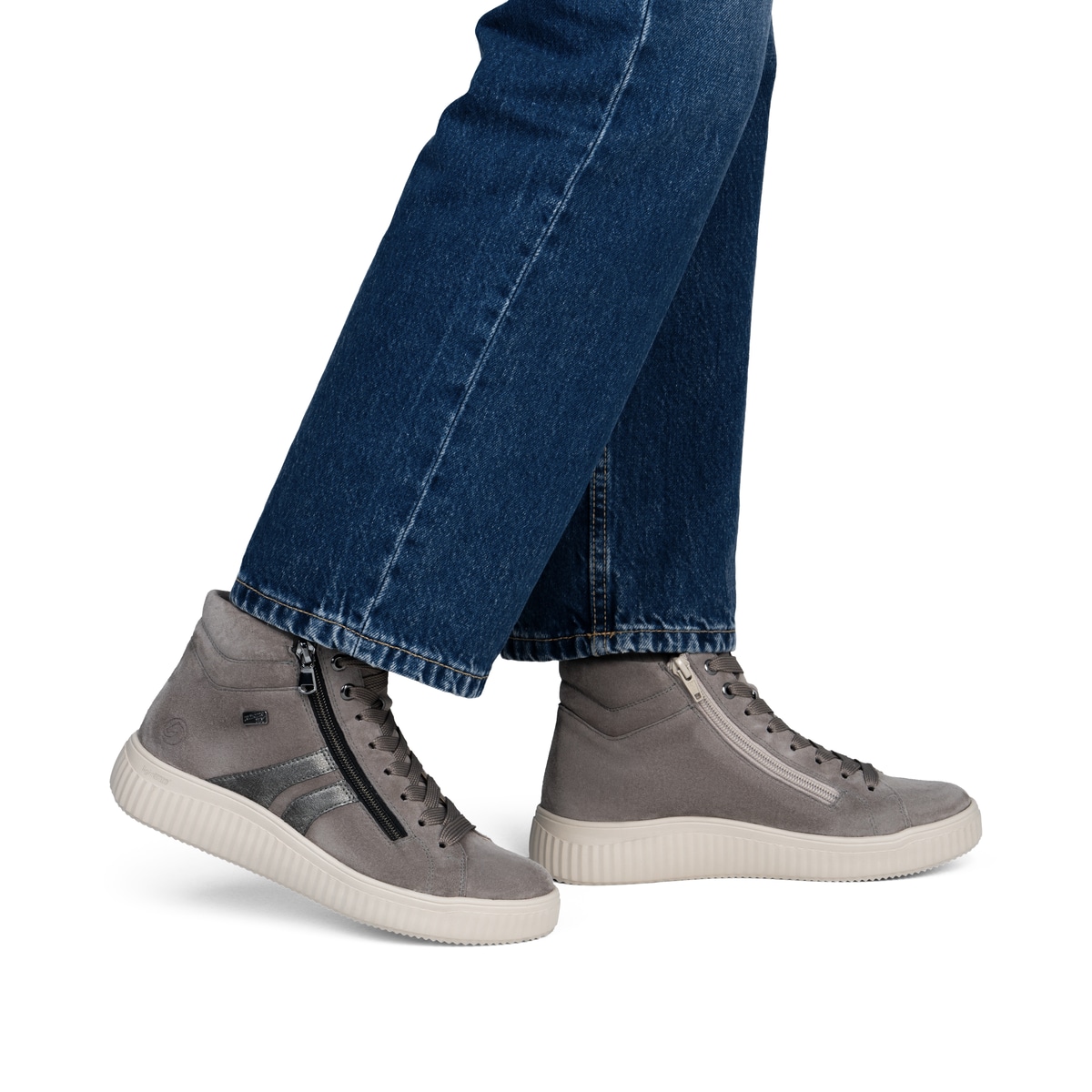 Baskets basses remonte grises femmes D3E70-42 avec membrane remonteTEX. Chaussure au pied.