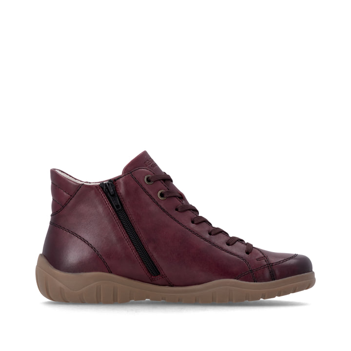 Bottes à lacets remonte rouges femmes D3T70-35 avec membrane remonteTEX. Côté intérieur de la chaussure.