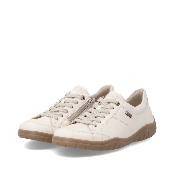 Weiße remonte Damen Schnürschuhe D3T00-60 mit wasserabweisender TEX-Membran. Schuhpaar seitlich schräg.