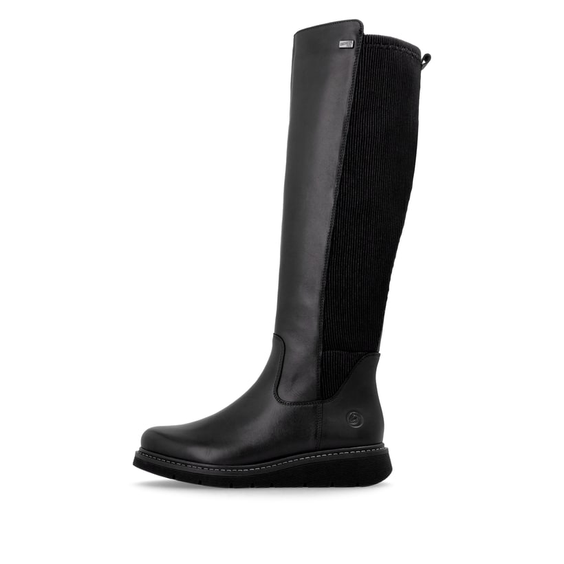 Tiefschwarze remonte Damen Hochschaftstiefel D3975-01 mit einer leichten Profilsohle. Schuh Außenseite