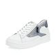 Perlweiße vegane remonte Damen Sneaker D0J03-80 mit einem Reißverschluss. Schuh seitlich schräg.
