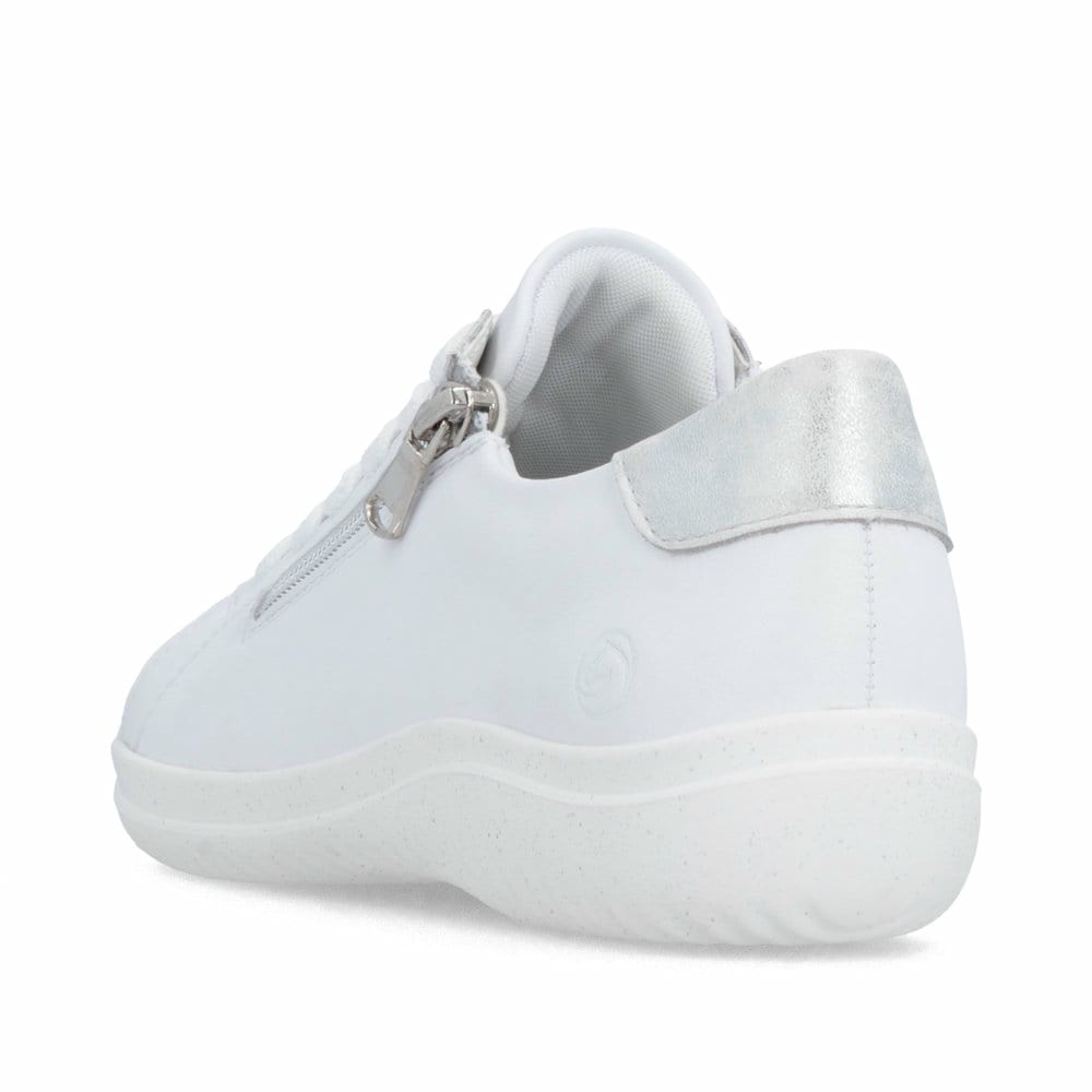 Weiße remonte Damen Schnürschuhe D1E03-81 mit einem Reißverschluss. Schuh von hinten.
