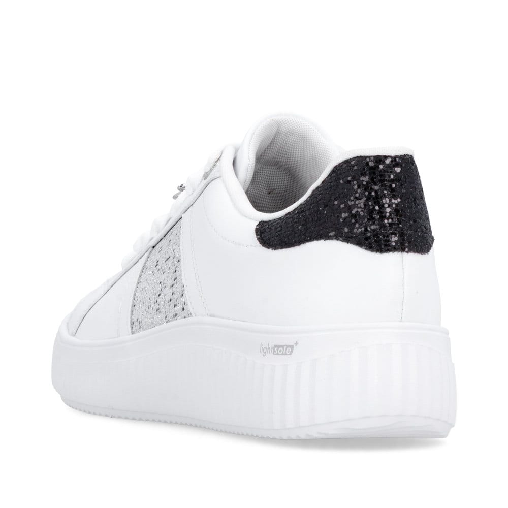 Weiße remonte Damen Schnürschuhe D3E02-80 mit dekorativem Schmuckdetail. Schuh von hinten.