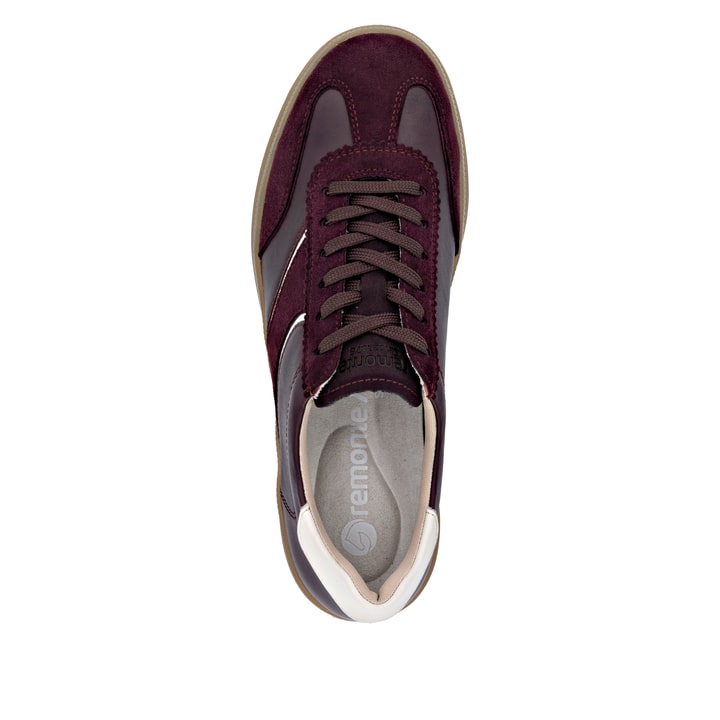 Baskets basses remonte rouges pour femme D2C05-33 avec lacets. Semelle extérieure de la chaussure.