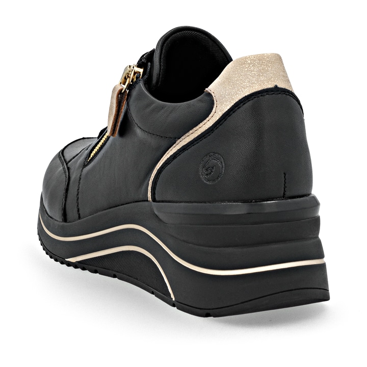Schwarze remonte Damen Sneaker D0T03-03 mit Reißverschluss sowie Extraweite H. Schuh von hinten.