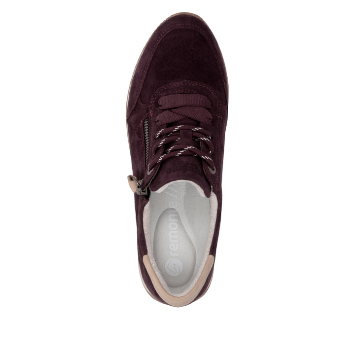 Weinrot-beige remonte Damen Sneaker D0H19-30 mit einem Reißverschluss. Schuh von oben.