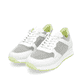 Weiße remonte Damen Sneaker Low D2G03-80 mit Schnürung sowie der Komfortweite G. Schuhpaar seitlich schräg.