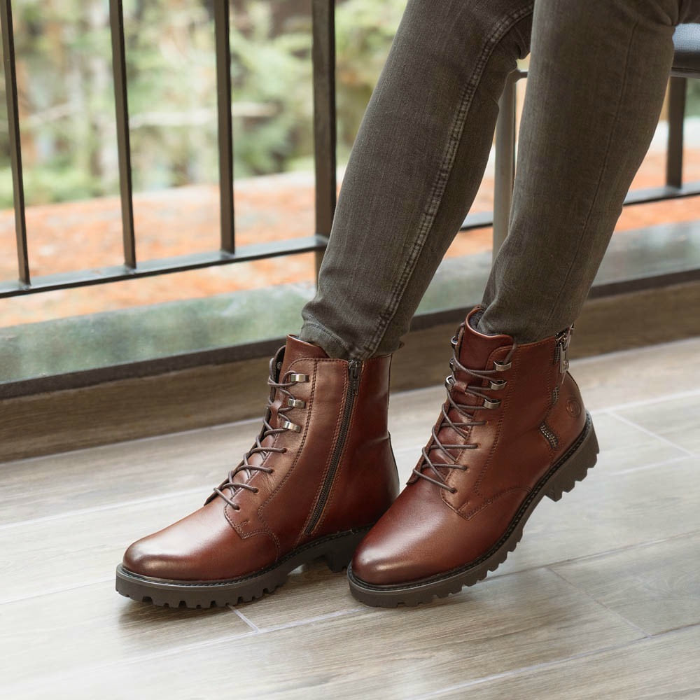 braune remonte Schnürstiefel D8656-25 getragen