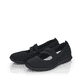Schwarze remonte Ballerinas R7102-01 mit einem Gummizug sowie der Komfortweite G. Schuhpaar seitlich schräg.