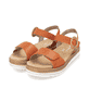 Orangene remonte Riemchensandalen D0Q52-39 mit einem Klettverschluss. Schuhpaar seitlich schräg.