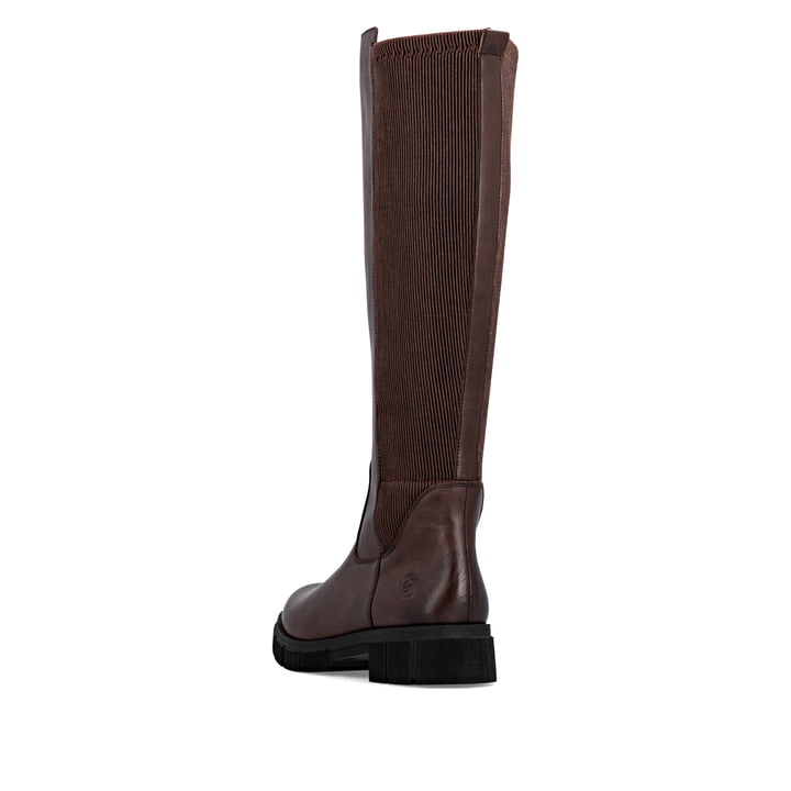 Braune remonte Hochschaftstiefel D2S74-25 mit einem Reißverschluss. Schuh von oben.