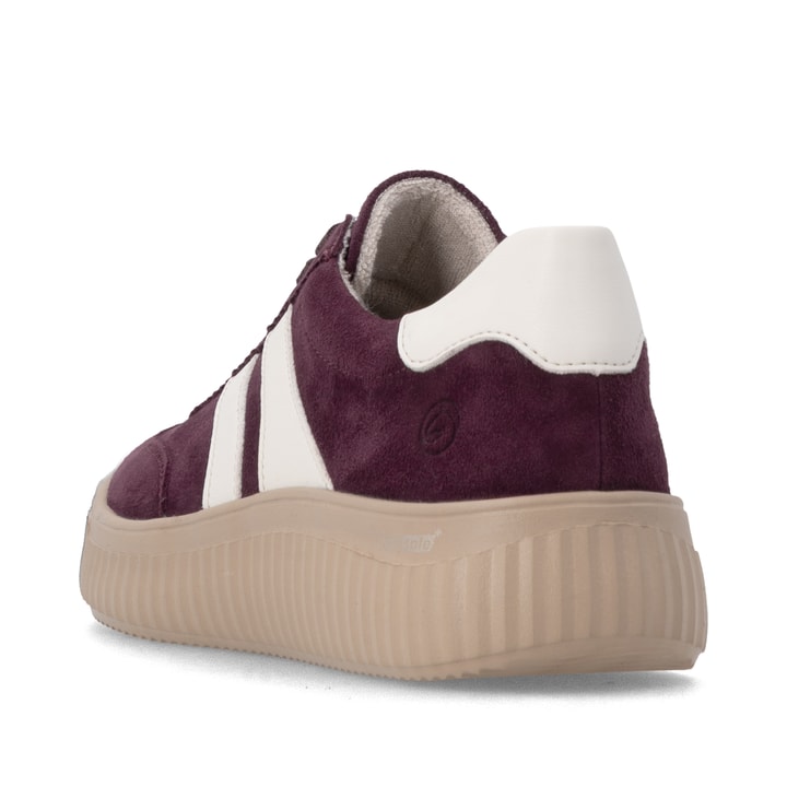Baskets basses remonte rouges femmes D3E00-30 avec la semelle lightsole+. Chaussure vue de l'arrière.