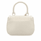 remonte Damen Handtasche Q0627-00 in Glanzschwarz aus Kunstleder mit Überschlag und Reißverschluss. Handtasche getragen.