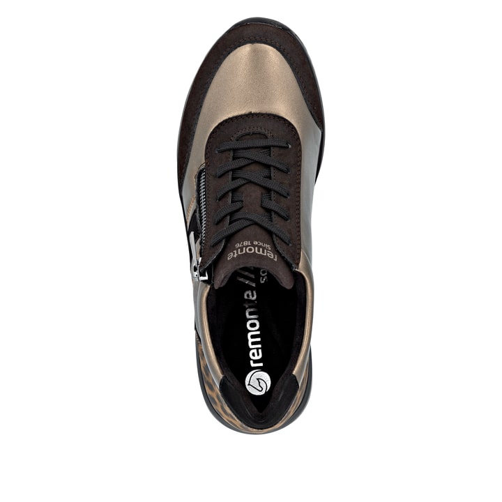 Braunbronzene remonte Damen Sneaker D0T09-91 mit Leo-Print sowie Reißverschluss. Schuh von oben.