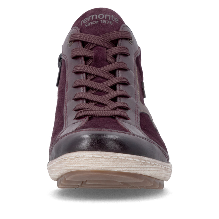 Weinrote remonte Damen Schnürstiefel R1454-35 mit wasserabweisender TEX-Membran. Schuh von vorne.