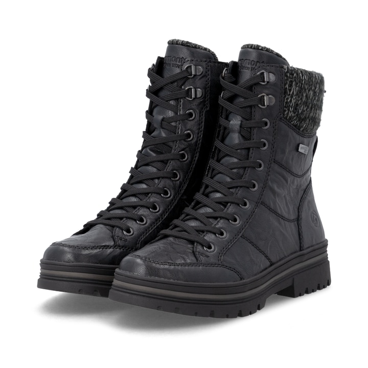 Schwarze remonte Damen Schnürstiefel D2U70-03 mit wasserabweisender TEX-Membran. Schuhpaar seitlich schräg.