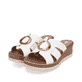 Weiße remonte Damen Pantoletten D2L52-80 mit Gummizug sowie weicher Innensohle. Schuhpaar seitlich schräg.