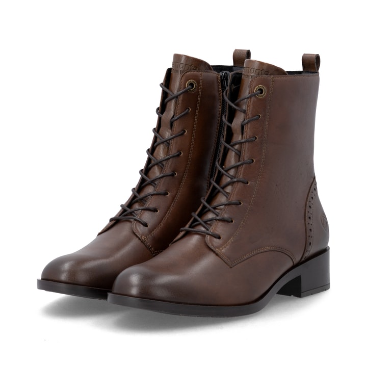 Braune remonte Damen Schnürstiefel D3U71-22 mit einem Reißverschluss. Schuhpaar seitlich schräg.