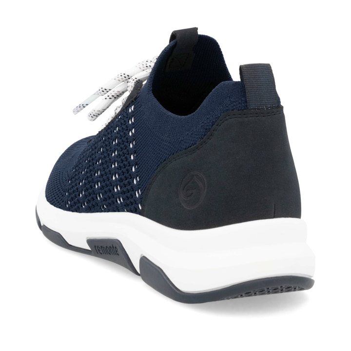 Blaue remonte Damen Slipper D1S05-14 mit einem Gummizug sowie der Komfortweite G. Schuh von hinten.