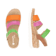 Mehrfarbige remonte Keilsandaletten D2P50-90 mit einem Klettverschluss. Schuh von oben, liegend.
