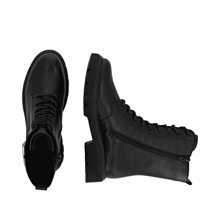 Schwarze remonte Damen Schnürstiefel D1W82-00 mit Deko-Schnalle. Schuh von oben, liegend.