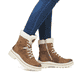 Braune remonte Damen Schnürstiefel D0C77-23 mit griffiger Glass-Fibre Sohle. Schuh am Fuß.