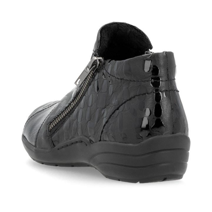 Schwarze remonte Damen Kurzstiefel R7674-04 mit einem Reißverschluss. Schuh von hinten.