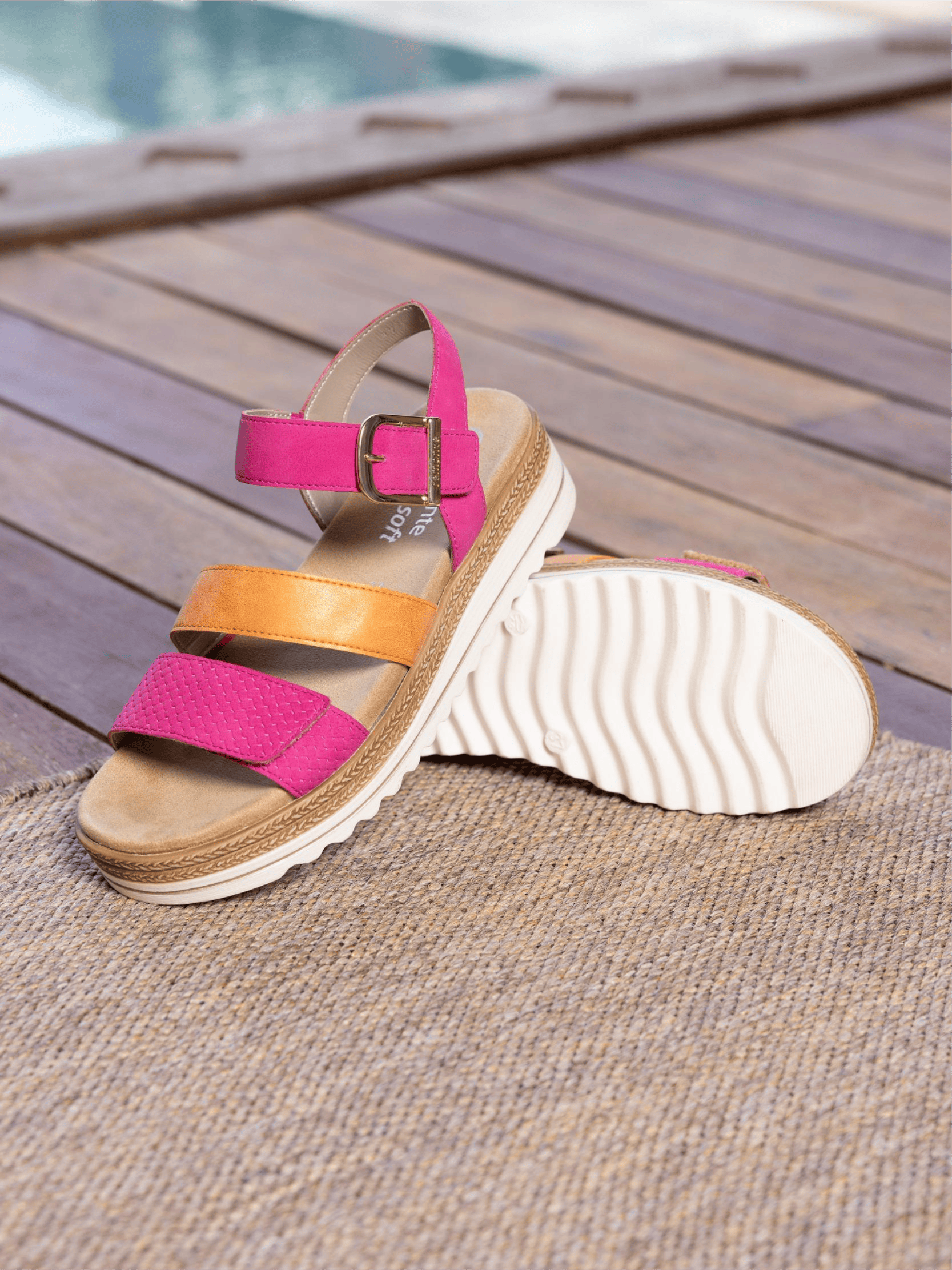 Pink-orangene Sommersandalen d0q55-31 für Damen von remonte.