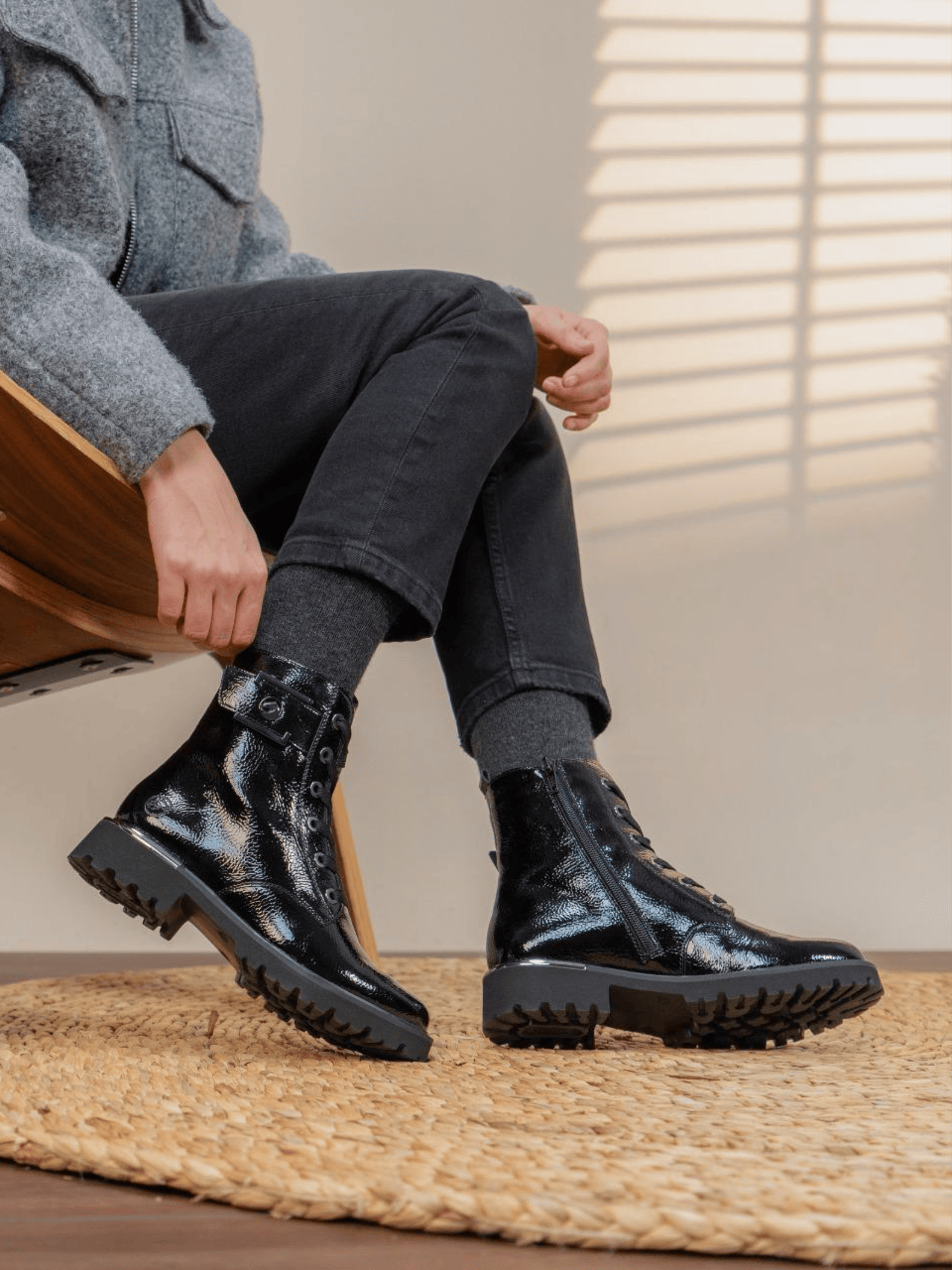 Lackstiefel d8683-03 von remonte.