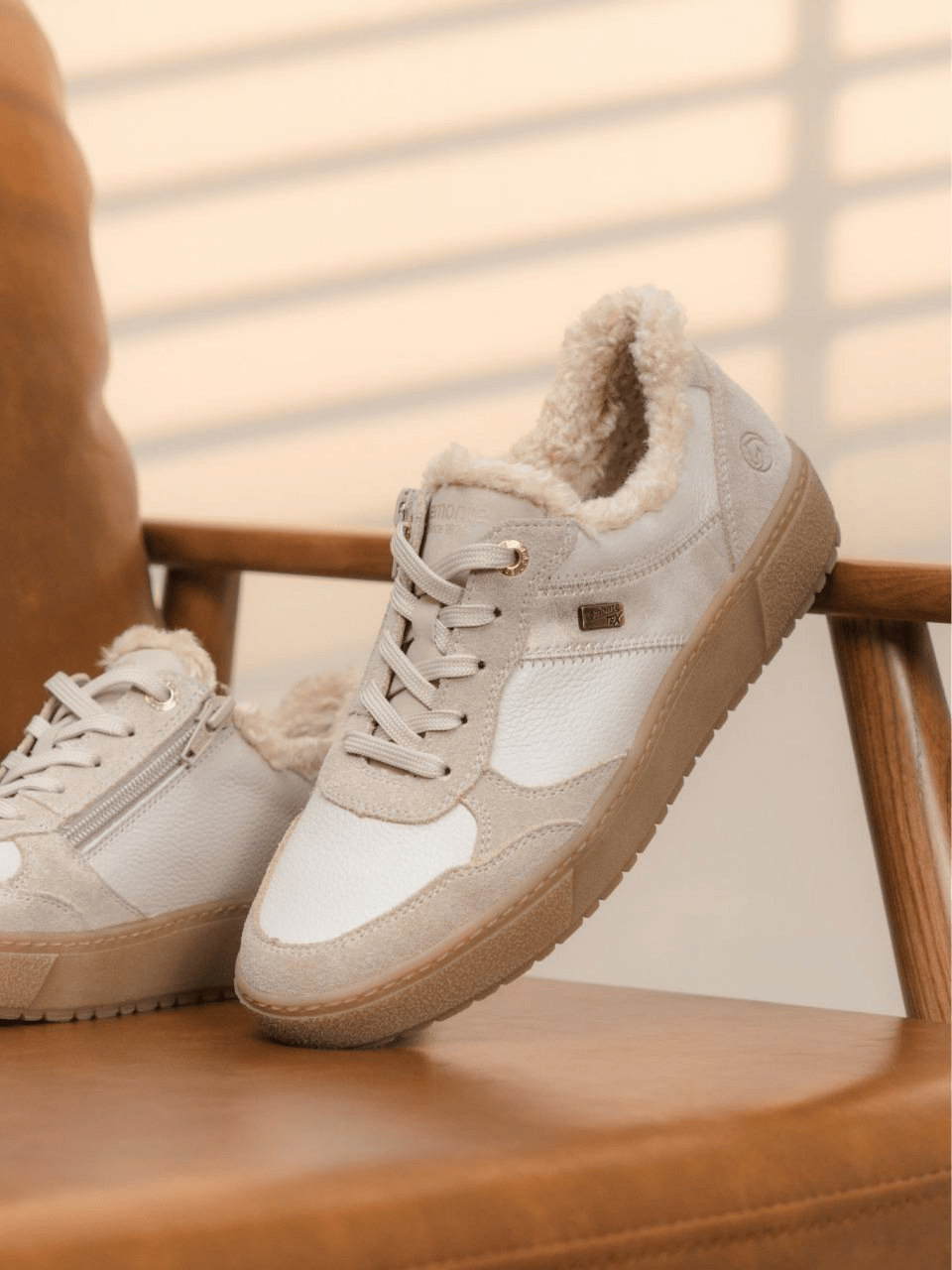 Weiße remonte Pantoletten D0Q51-82